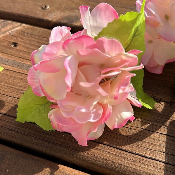 Hydrangea Napkin Rings set of 27 - Picture 5 of 8